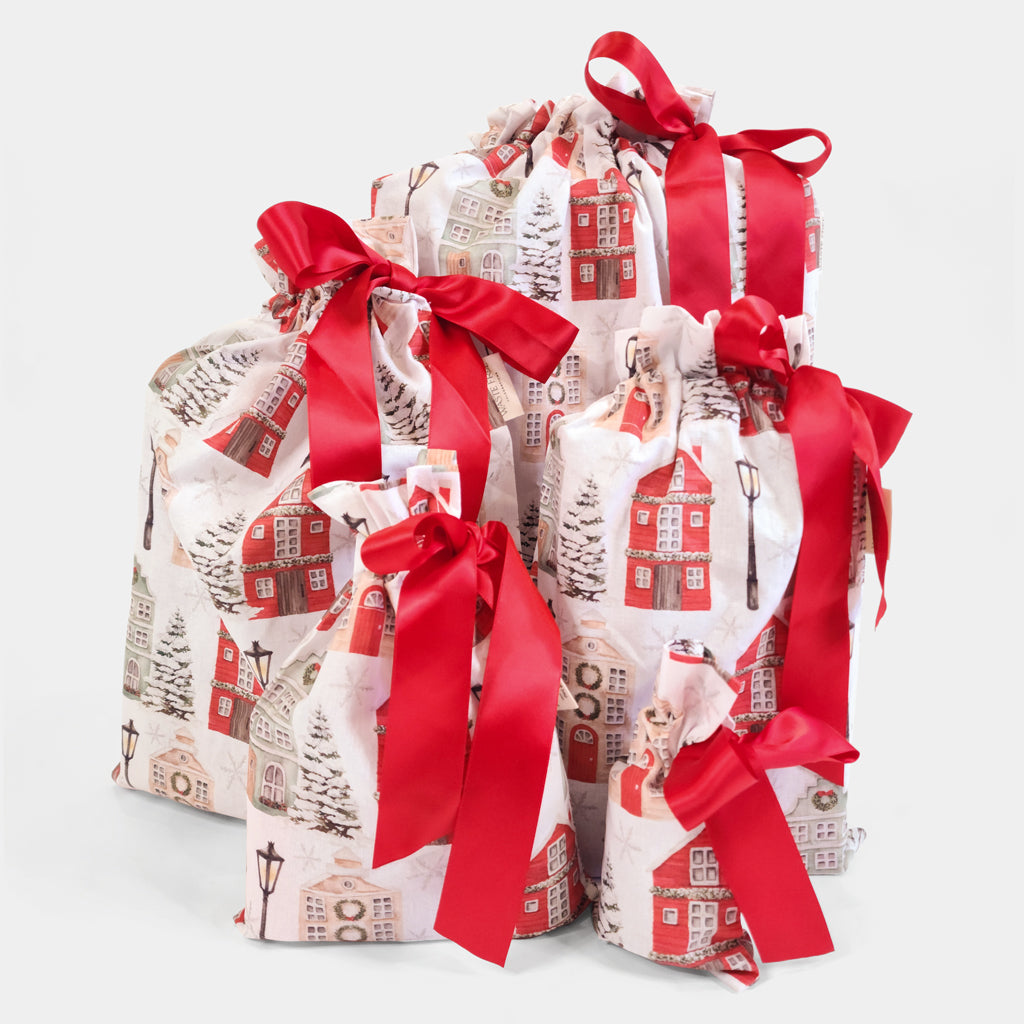 Christmas Cottages (Reusable Gift Bag Set)