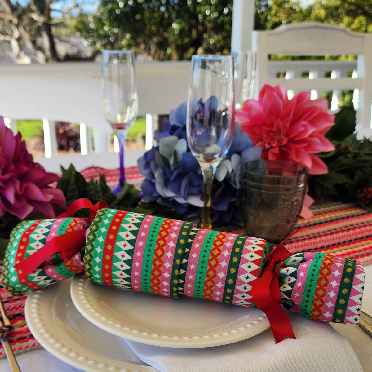 Fiesta (6 Reusable Crackers)